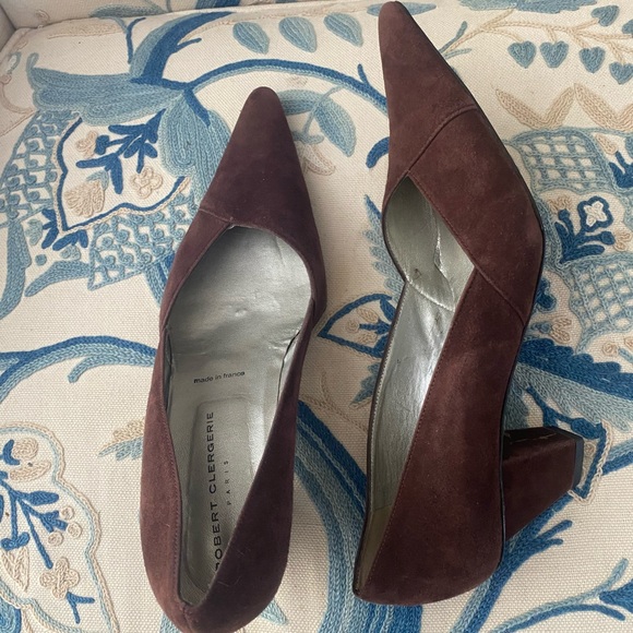Vintage Robert Clergerie Brown Suede kitten Heels.  Size 9 - Picture 3 of 11